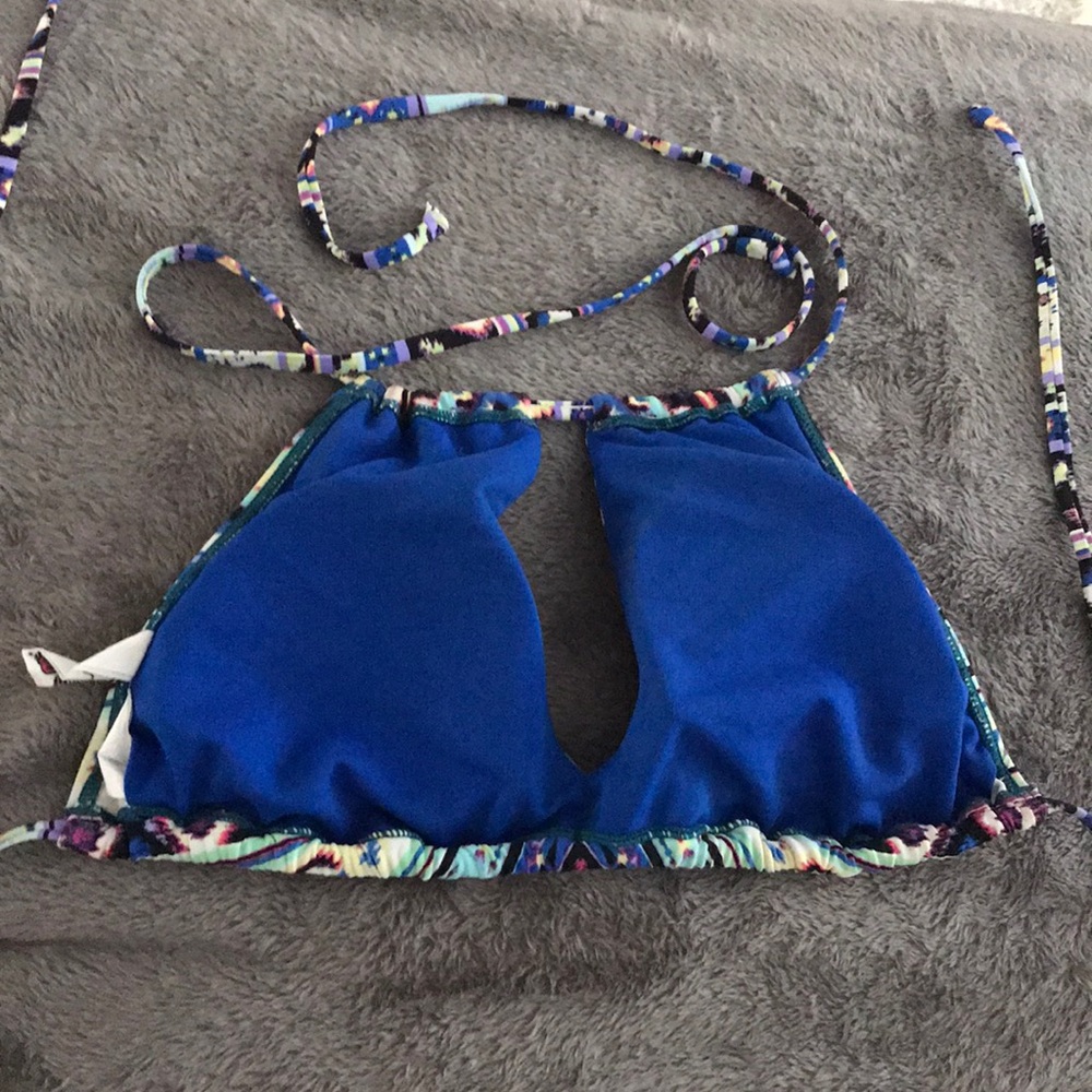 Bikini Lab Keyhole Patterned Bikini Top Padded - Picture 4 of 5